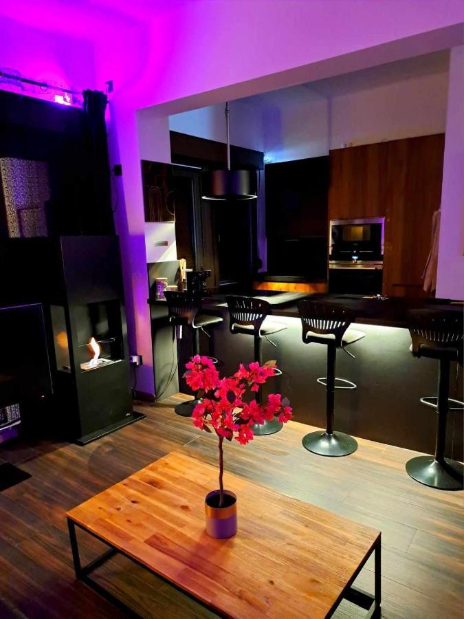 Petite Chambre Dans Une Jolie Colocation Liege Bagian luar foto